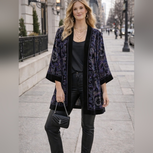 New Chicos Velvet Burnout Kimono Navy Blue Black Boho Western Whimsigoth - Picture 9 of 9
